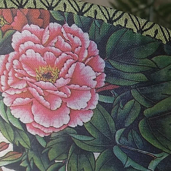 Oriental Silk Fan (9 inch) - Picture 9 of 12